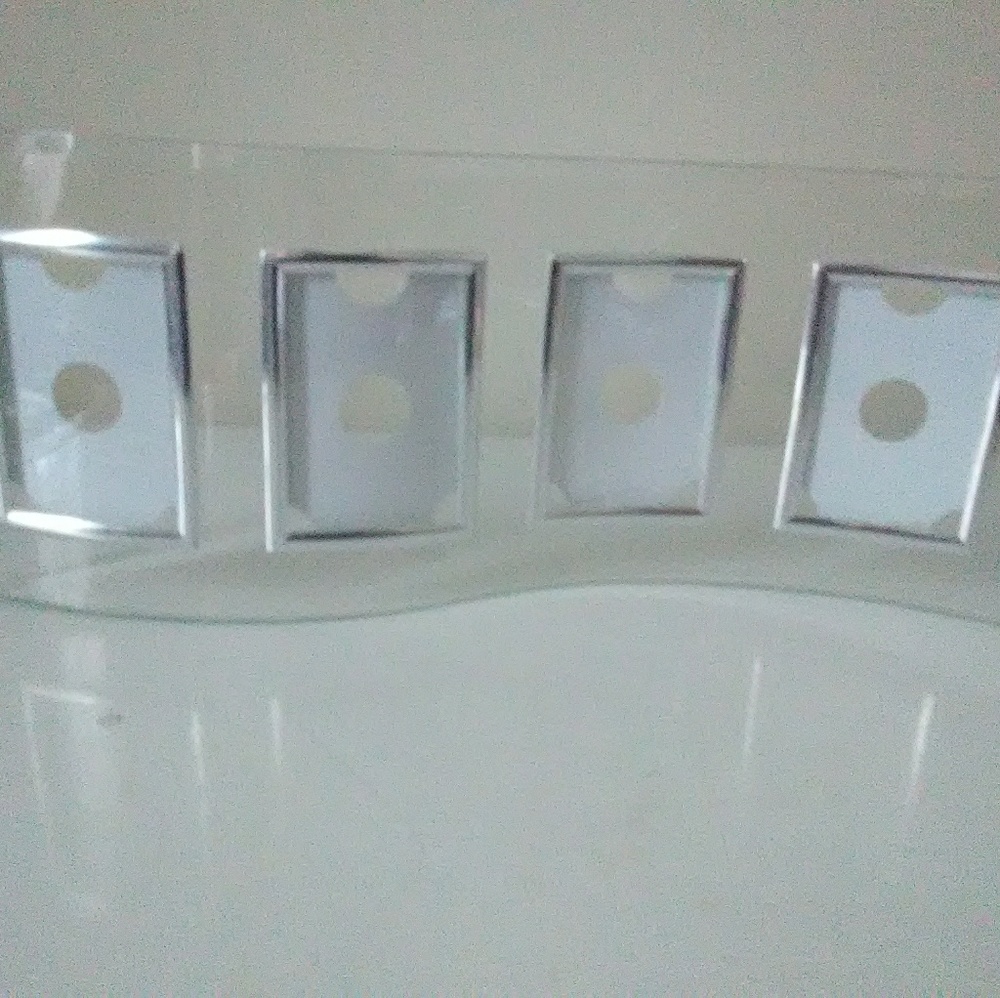 4 for $20 A glass picture frame